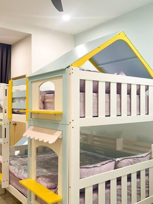 Rumah percutian Child Austin Ikea Johor Bahru